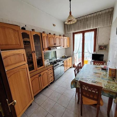 Avellino Casa Centralissima Hotel Bagian luar foto